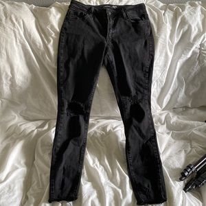Old navy jeans, super skinny, ankle mid rise, black